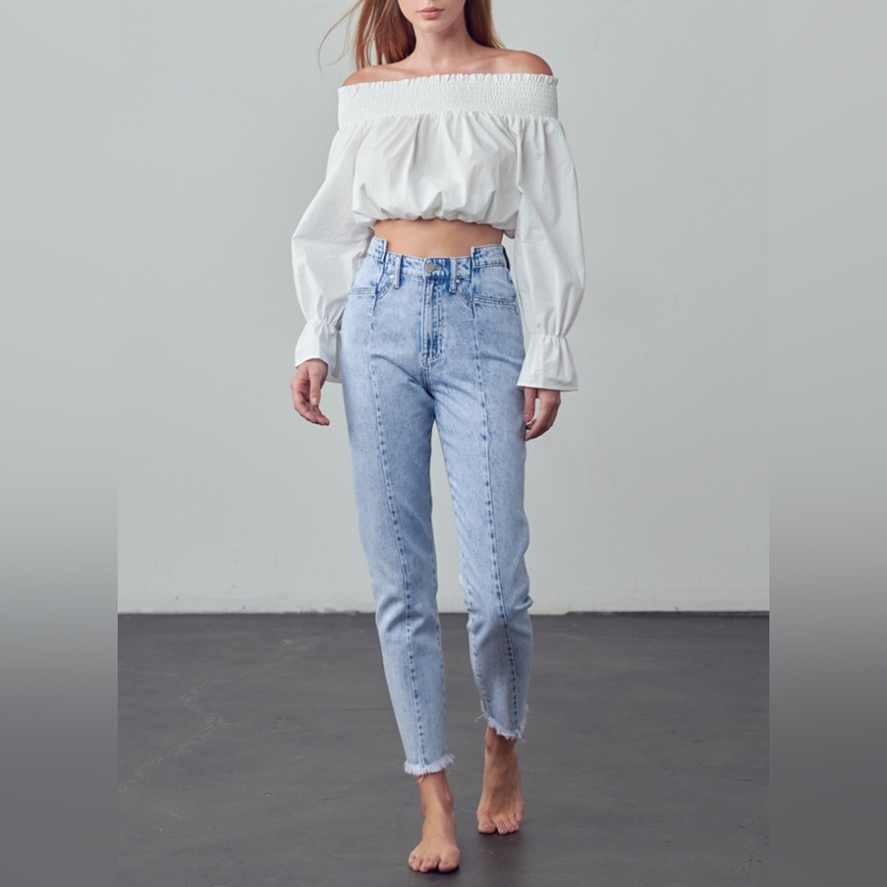 NWT High Rise Slim Tapered Jeans